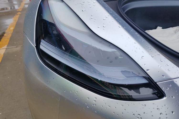 Used Tesla Model Y 2024 Long-Range All-Wheel-Drive Version