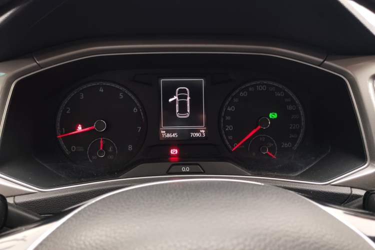 Used Volkswagen T-ROC 2018 230TSI DSG Two-Wheel Drive Advanced Version China V Standard Instrument Cluster