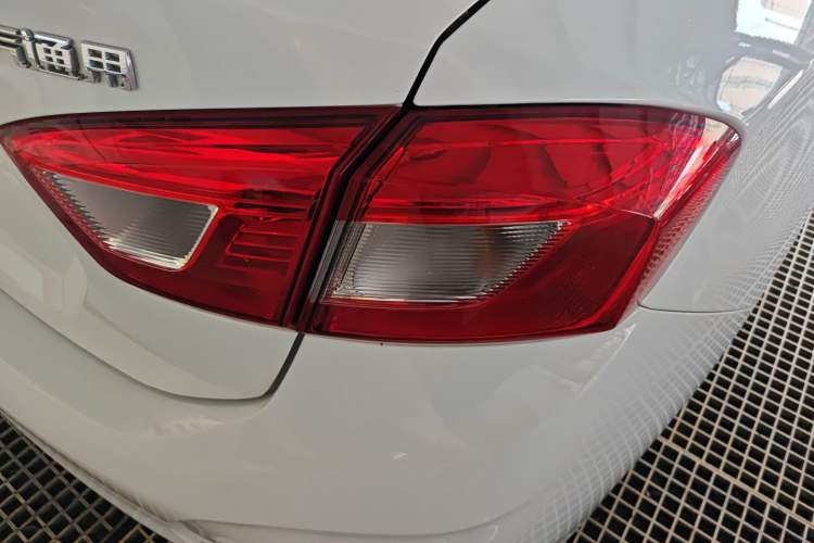 Used Chevrolet Cruze 2018 320 Automatic Pioneer Sunroof Edition
