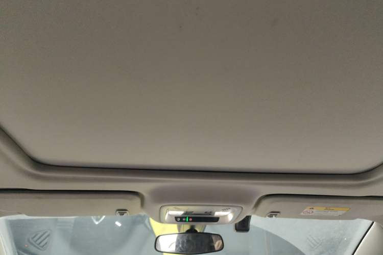 Used Chevrolet Malibu XL 2021 Redline 550T Automatic Sharp Edition Headliner