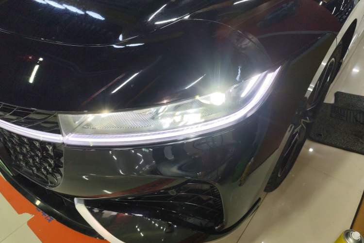 Used VOYAH PASSION 2024 PHEV Four-Wheel Drive Ultra-Long Range Flagship Model