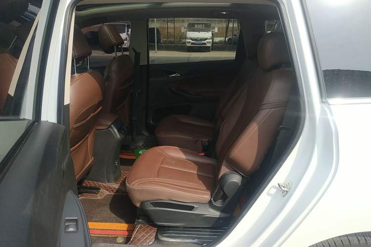 Used Buick GL6 2018 18T 6-Seater Luxury Model