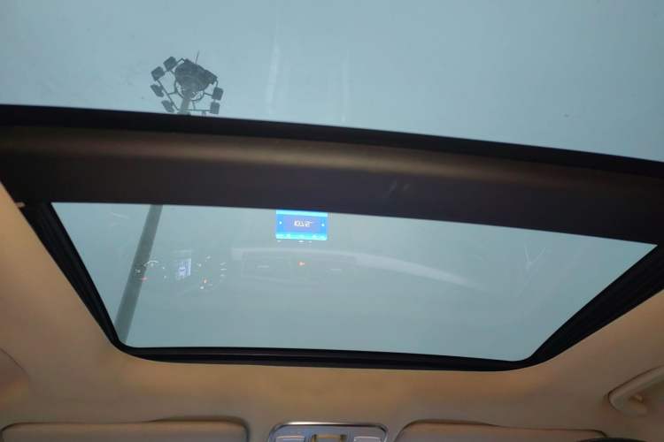 Used Geely Auto Emgrand X7 Sport 2016 2.0L Manual ZhiShang Version
