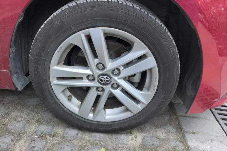 Used Toyota Levin 2019 185T CVT Luxury Edition China VI Standard Right Front Wheel Hub