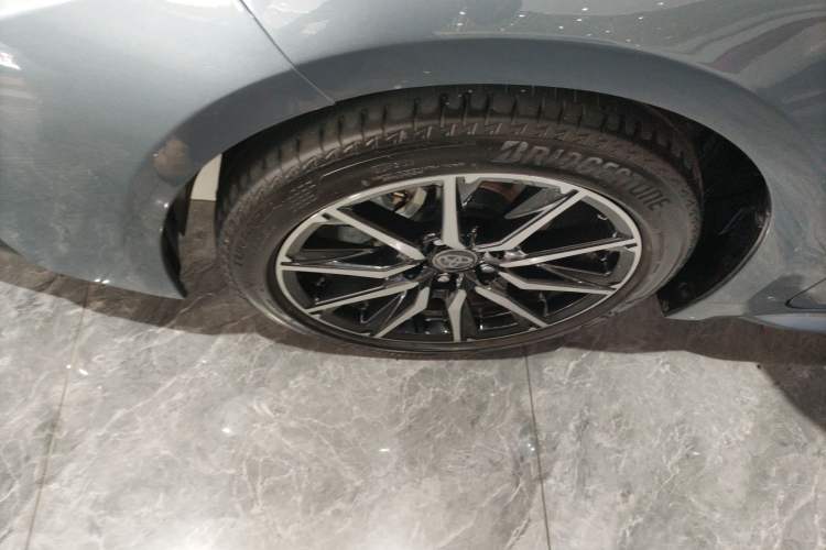 Used Toyota Levin 2023 Smart Electric Hybrid Dual-Engine 1.8L Sport Edition