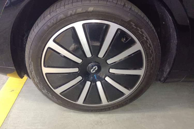 Used Hima AITO M9 2024 Range-Extended Max Edition 52 kWh 6-Seater Version