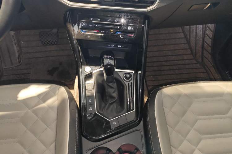 Used Volkswagen Tayron 2023 280TSI Two-Wheel-Drive Luxury Plus Advanced Version