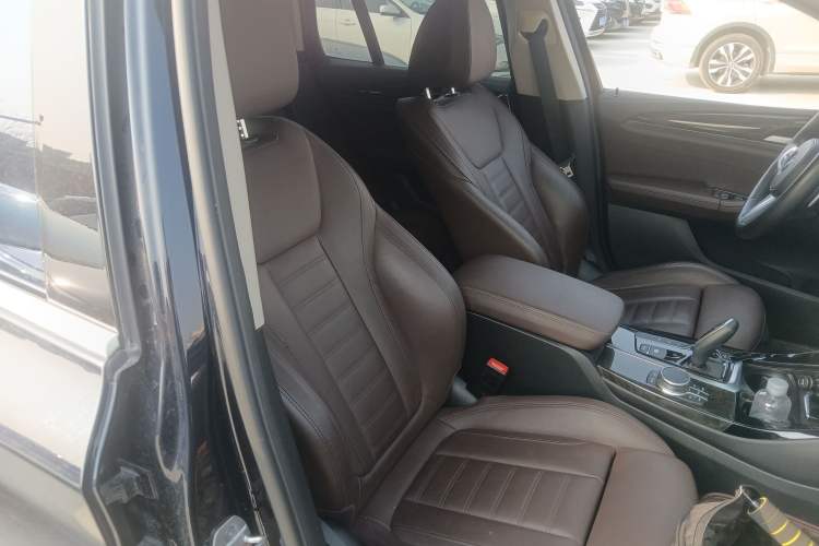 Used BMW X3 2020 xDrive30i Luxury Model with M Sport Package
