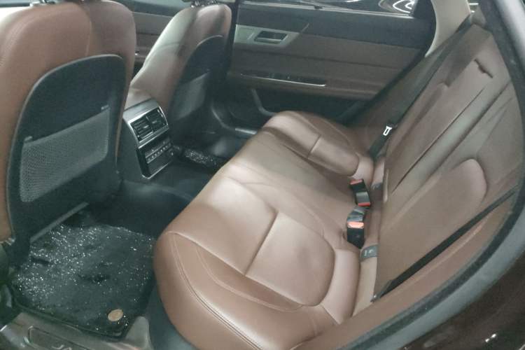 Used Jaguar XFL 2019 XFL 2.0T 250 PS Two-Wheel-Drive Luxury Edition