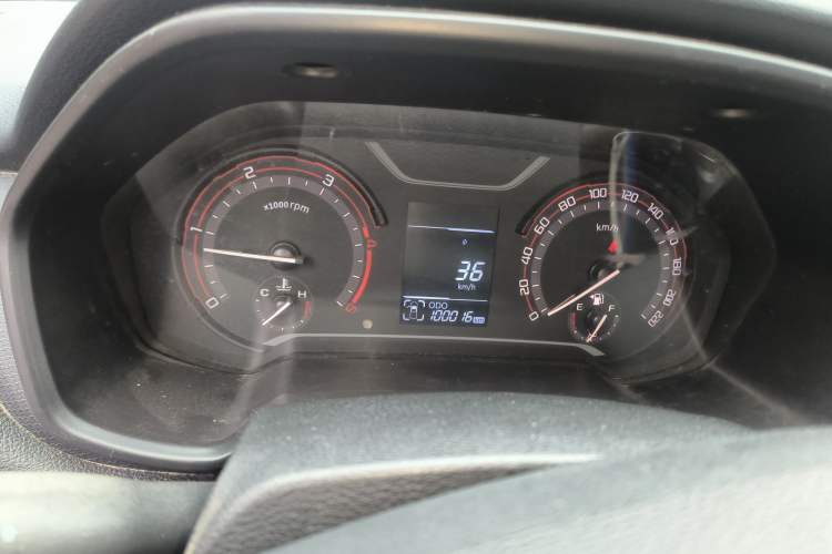 Used SAIC MAXUS T60 2017 2.8T Diesel Manual Two-Wheel Drive High-Ride Comfort Plus Long-Body Emission Standard V