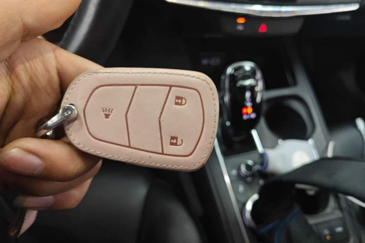 Used Cadillac XT4 2021 28T Two-Wheel Drive Tech Edition Vehicle Key