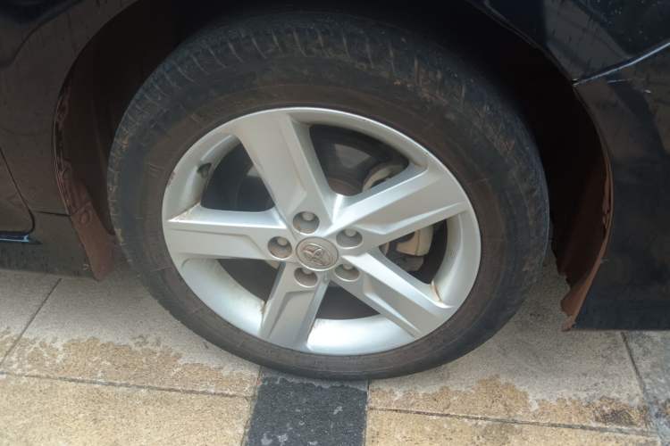 Used Toyota Camry 2012 Junrui 2.0S Radiant Edition Right Front Wheel Hub