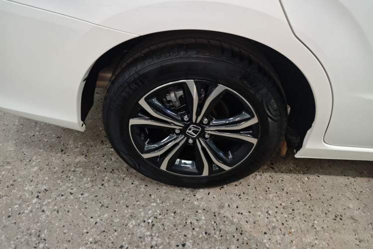 Used Honda Crider 2022 180Turbo CVT Luxury Edition Exterior 5