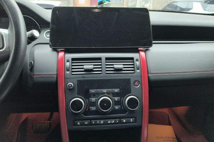 Used Land Rover Discovery Sport 2019 240 PS SE Dynamic Version China VI Standard
