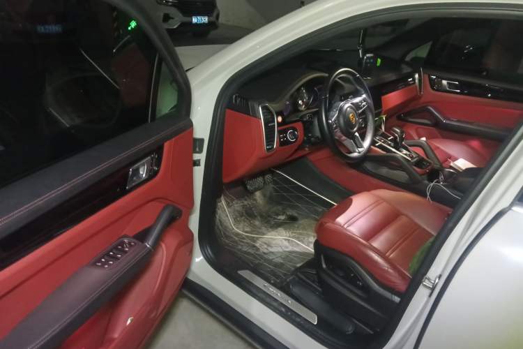 Used Porsche Cayenne E-Hybrid 2021 Cayenne E-Hybrid 2.0T
