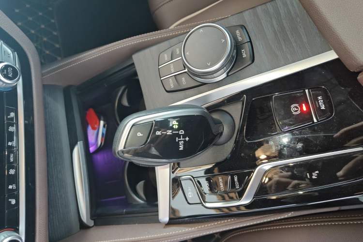 Used BMW 5 Series 2023 Restyled 530Li Leading Edition M Sport Package