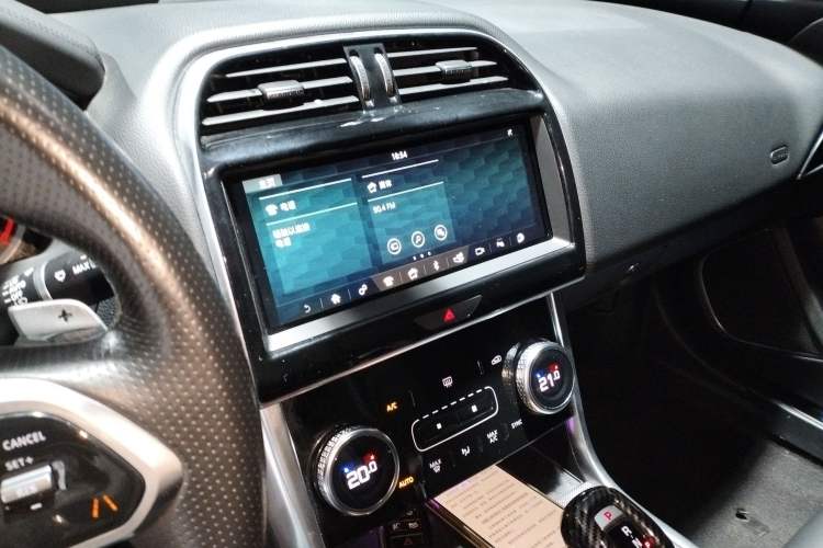 Used Jaguar XEL 2020 2.0T 200PS R-DYNAMIC Youth Sports Edition Audio And AC Panel