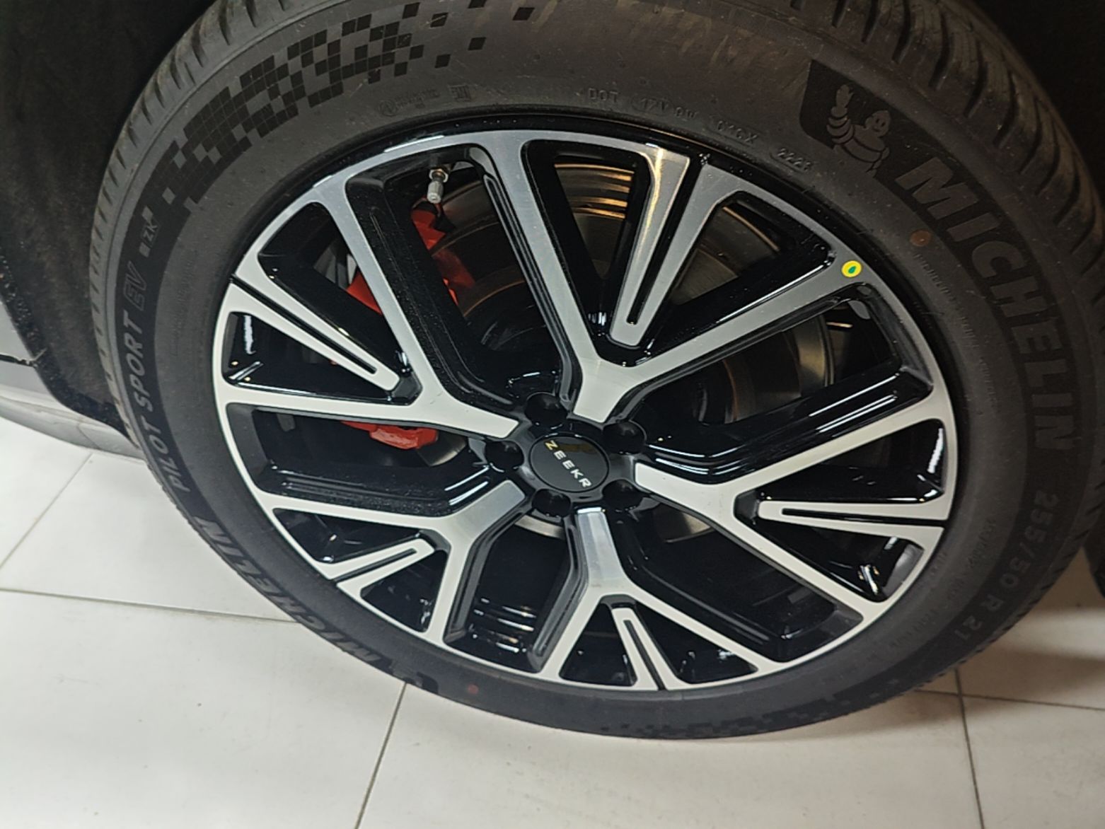 Zeekr 8X 2026 Model Max Edition 55kWh — снимка 11
