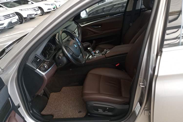 Used BMW 5 Series 2014 525Li Luxury Design Package