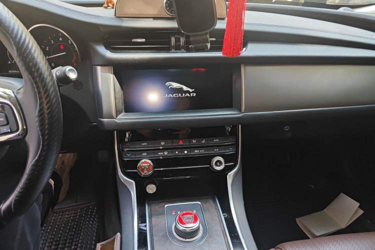 Used Jaguar XFL 2017 XFL 2.0T 240PS Luxury Edition