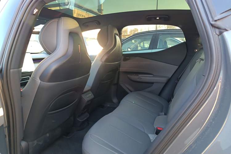 Used Lynk & Co Z20 2025 530 km Range Rear-Wheel Drive Max