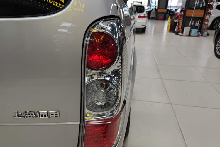 Used Buick GL8 2014 2.4L Executive Edition Exterior 3