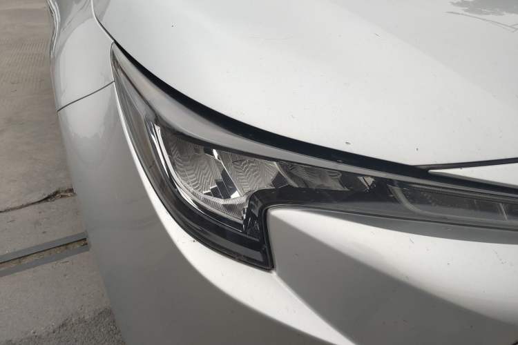 Used Toyota Levin 2021 185T CVT Luxury Edition Right Front Headlight