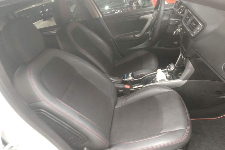 Used Citroen C3-XR 2015 1.6L Automatic Pioneer Model
