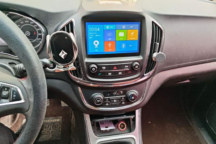 Used Baojun 560 2016 1.8L Manual Luxury Edition
