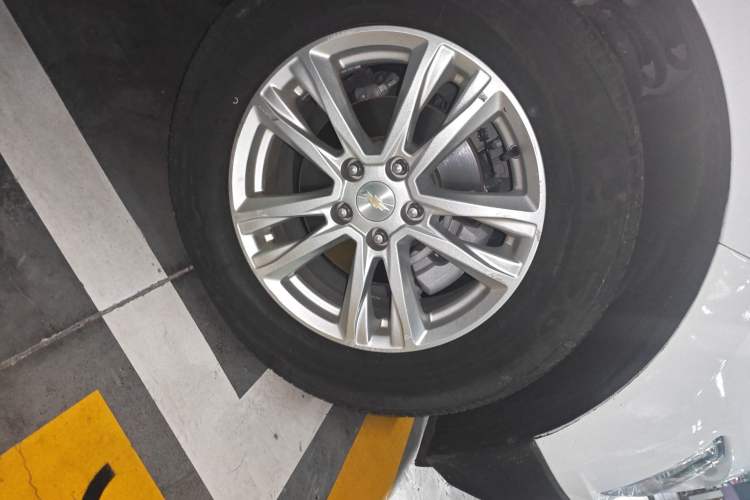 Used Chevrolet Equinox 2019 535T Automatic YuJie Edition China V Standard Right Front Wheel Hub