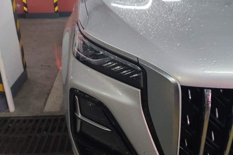 Used Hongqi HS5 2023 2.0T Qixiang Pro Edition Right Front Headlight