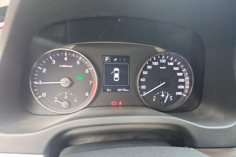 Used Hyundai Elantra (6th Generation / Lingdong) 2016 1.6L Automatic ZhiXuan – Elite Version
