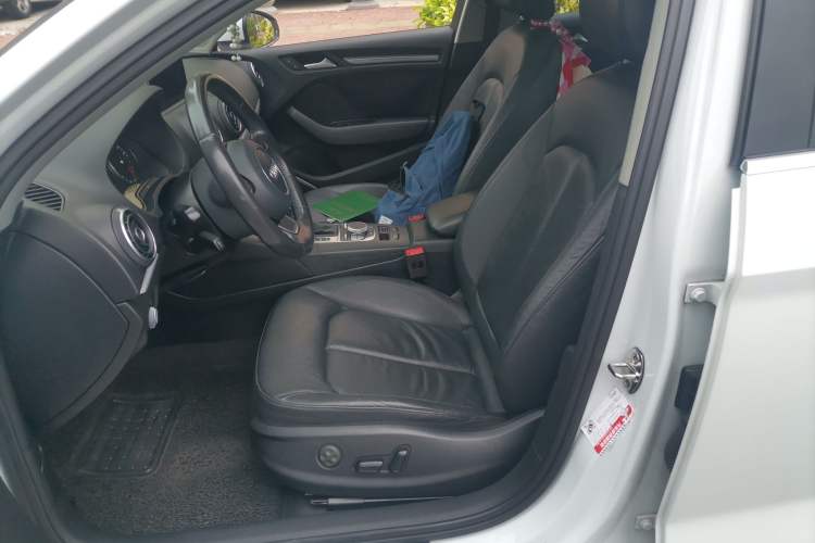 Used Audi A3 2015 Limousine 40 TFSI Automatic Comfort Model
