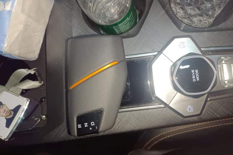 Used CHANGAN UNI-V 2022 1.5T Prestige Version Gear Lever