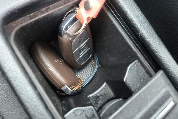 Used Hyundai Elantra (5th Generation / Langdong) 2015 1.6L Automatic Luxury Model