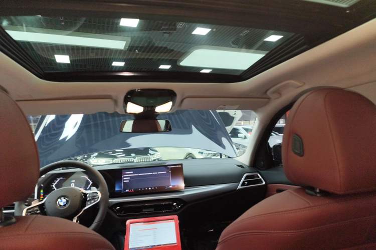 Used BMW 3 Series 2025 330Li M Sport Shadowline Package Headliner