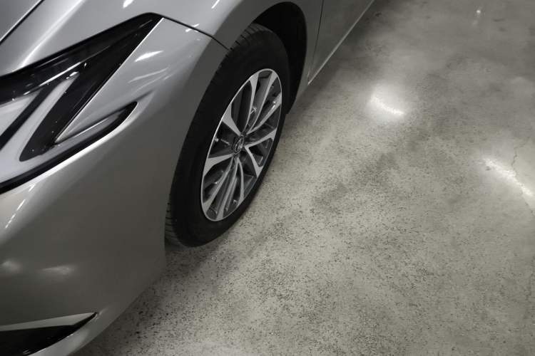 Used Lexus ES 2025 200 Premium Edition