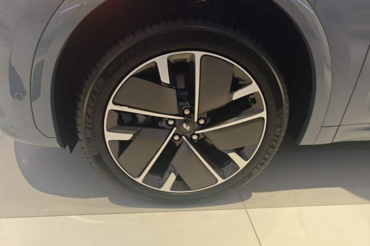 Used Li Auto L7 2025 Ultra Smart Refreshed Edition
