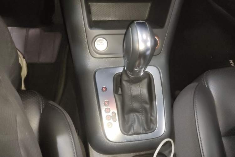 Used Volkswagen Tiguan L 2015 1.8TSI Automatic Two-Wheel Drive Luxury Model
