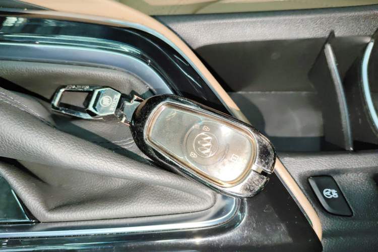 Used Buick GL6 2021 323T Mild Hybrid Connect Luxury Model