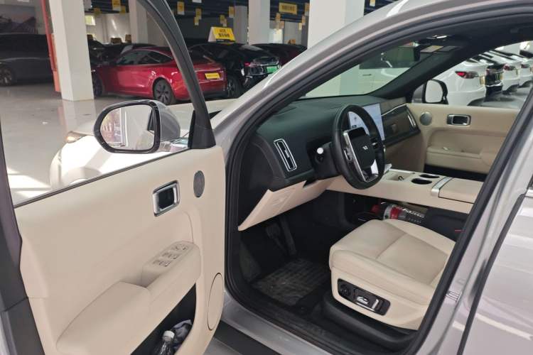 Used Li Auto L9 2022 Max model