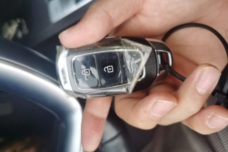 Used Hyundai Elantra 2021 1.5L CVT LUX Prestige Edition Vehicle Key