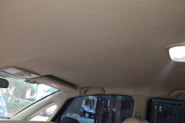 Used JAC Group Refine M2 2011 1.8L MT Luxury 7-Seater