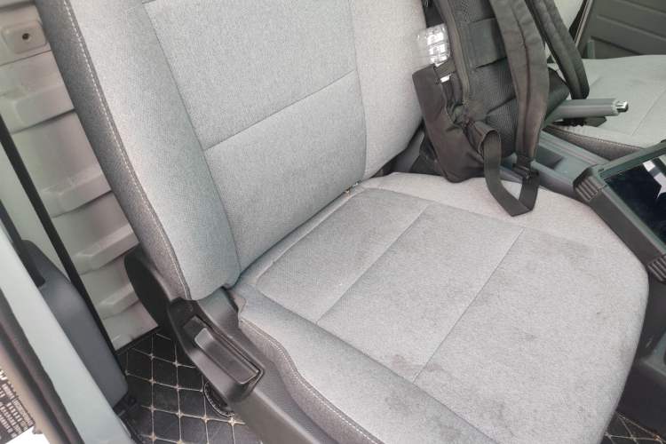 Used Wuling Yangguang 2024 300km Comfort Version with Sealed Windows 60kW