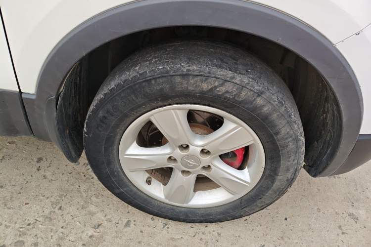 Used Haima S5 2015 1.6L Manual Comfort Model Right Front Wheel Hub