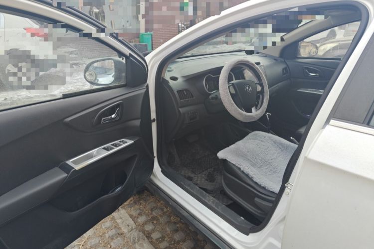 Used Dongfeng Aeolus AX3 2016 1.5L Automatic Shangkue Model
