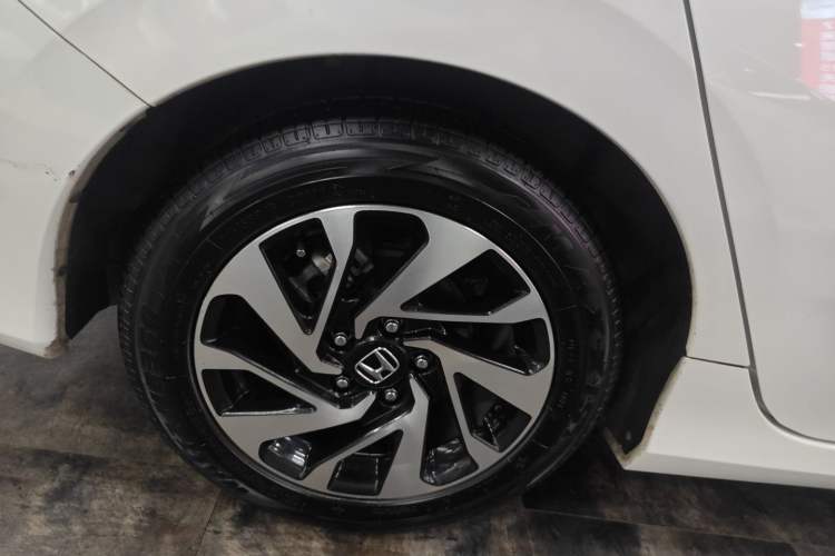 Used Honda Civic 2016 220TURBO CVT Luxury Edition Right Rear Wheel Hub