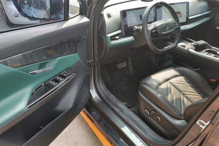 Used CHANGAN UNI-T 2023 2nd Generation 1.5T Sport Edition Flagship Version