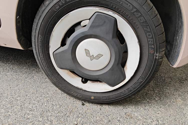 Used Wuling Hongguang MINIEV 2021 Macaron Fashion Model Lithium Iron Phosphate