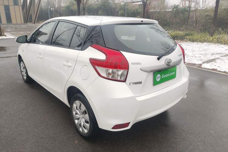 Used Toyota YARiS L Zhi Xuan 2015 1.5E Automatic Charm Edition